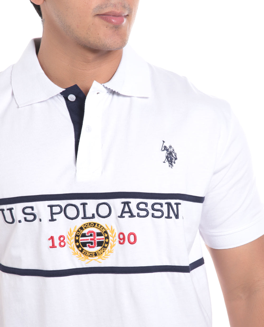 Polo Fashion para caballero con letras y fecha al frente